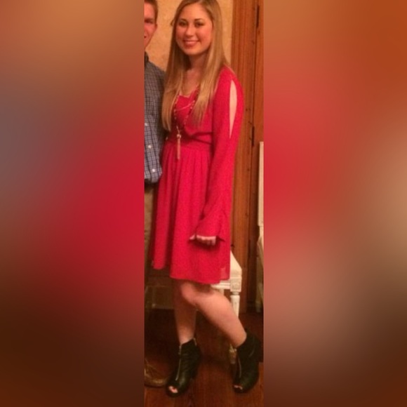 🔴YA LOS ANGELES RED V NECK DRESS🔴 - Picture 11 of 11